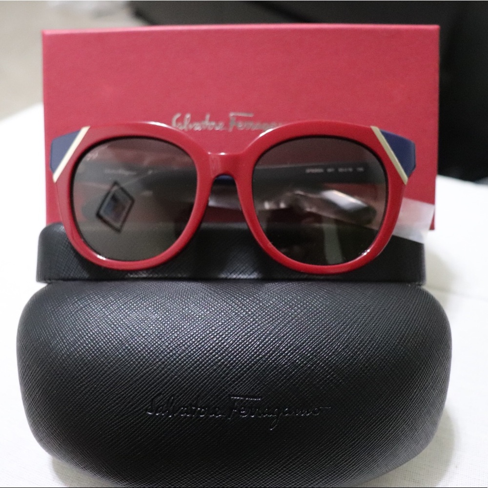 Salvatore Ferragamo 53mm Round Cat Eye Sunglasses